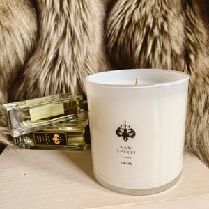 Roam Candle - Coconut Cedar Blossom Scented 9 oz Candle