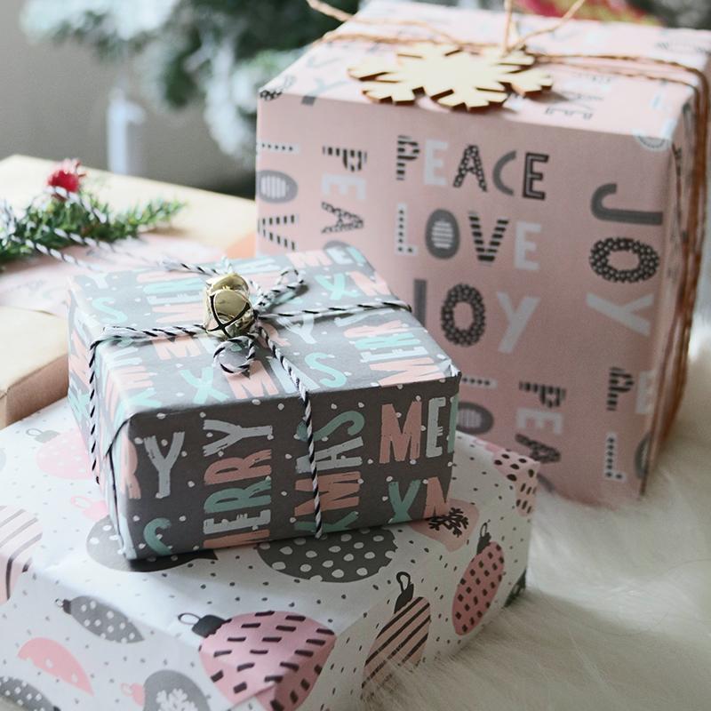Merry Xmas Wrapping Paper Sheets