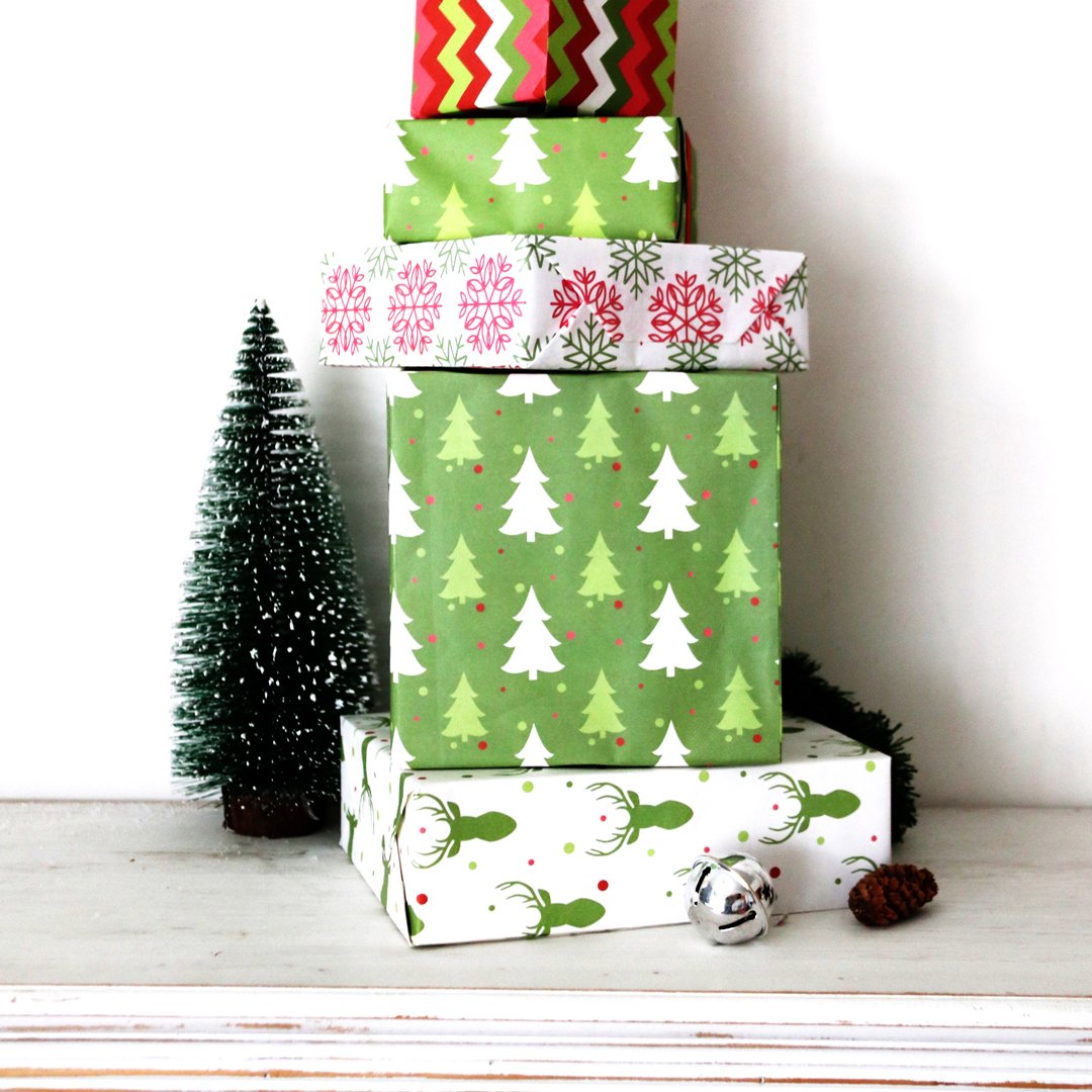 &quot;Reindeer&quot; Wrapping Paper Sheets