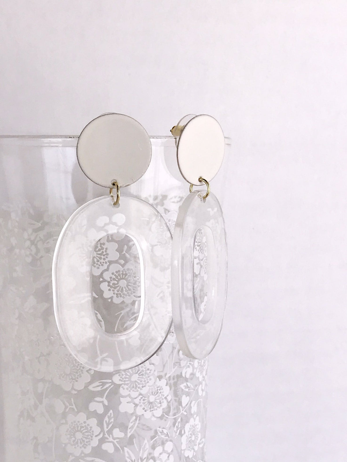 Coco Earrings - Ivory / Clear