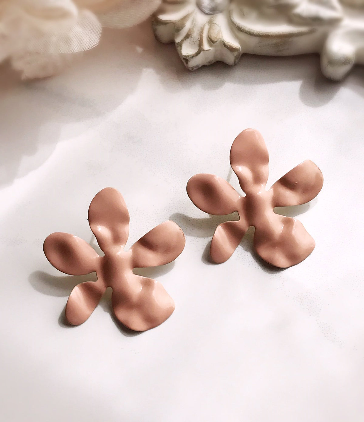 Daisy Earrings - Blush