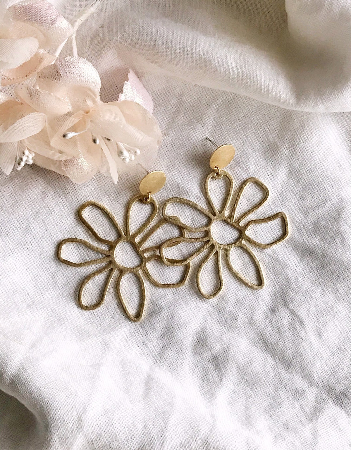 Flower Power Earrings - Brushed Brass