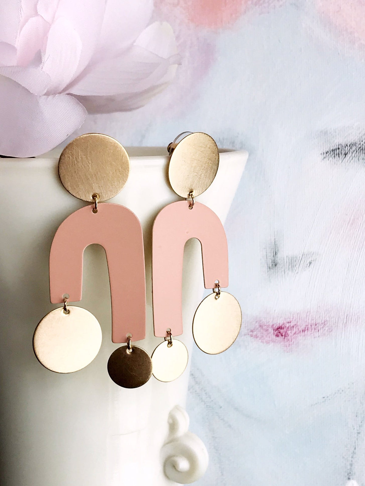 Manhattan Earrings - Blush