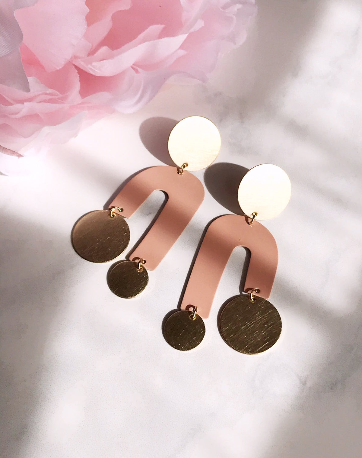 Manhattan Earrings - Blush