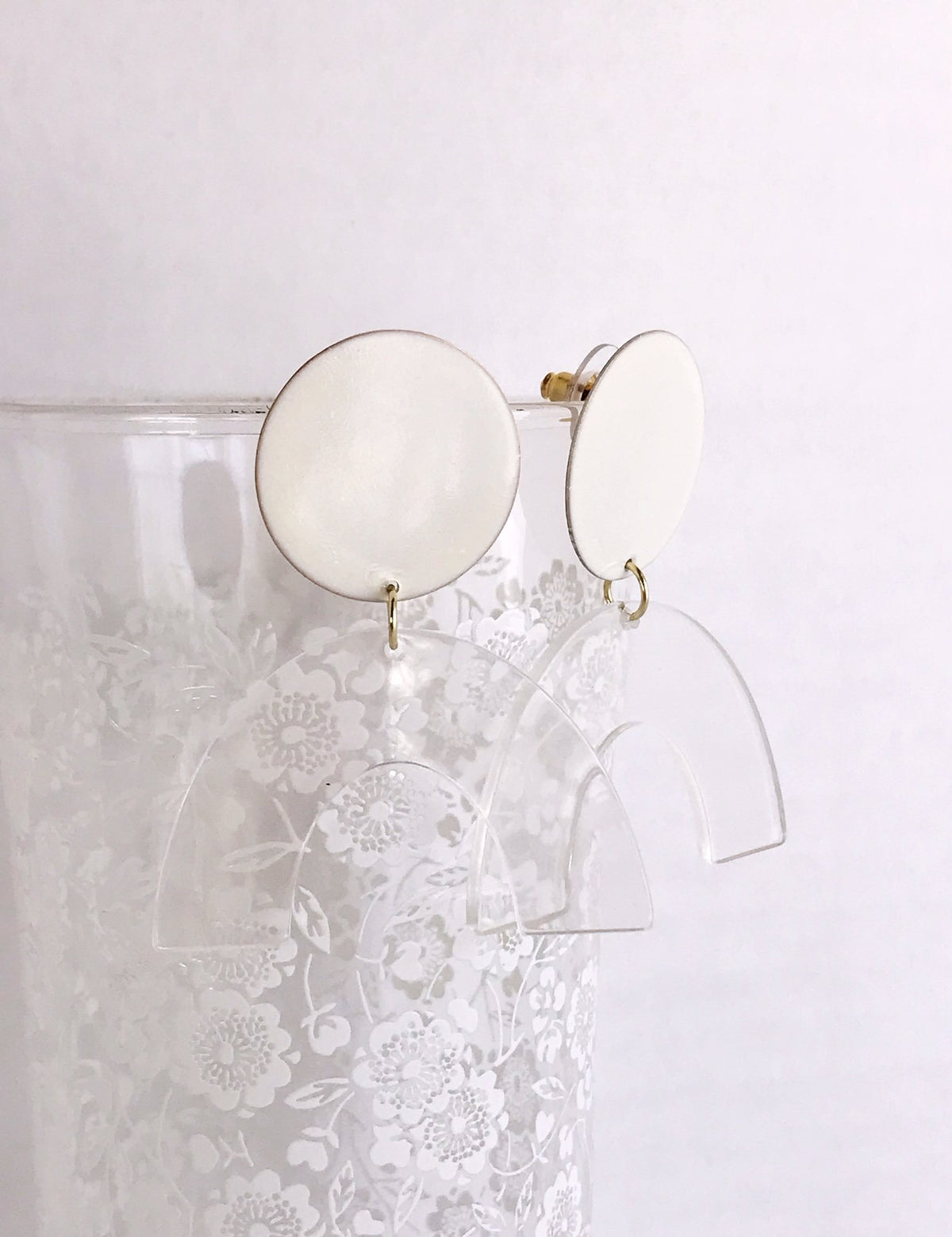 Sydney Earrings - Ivory / Clear