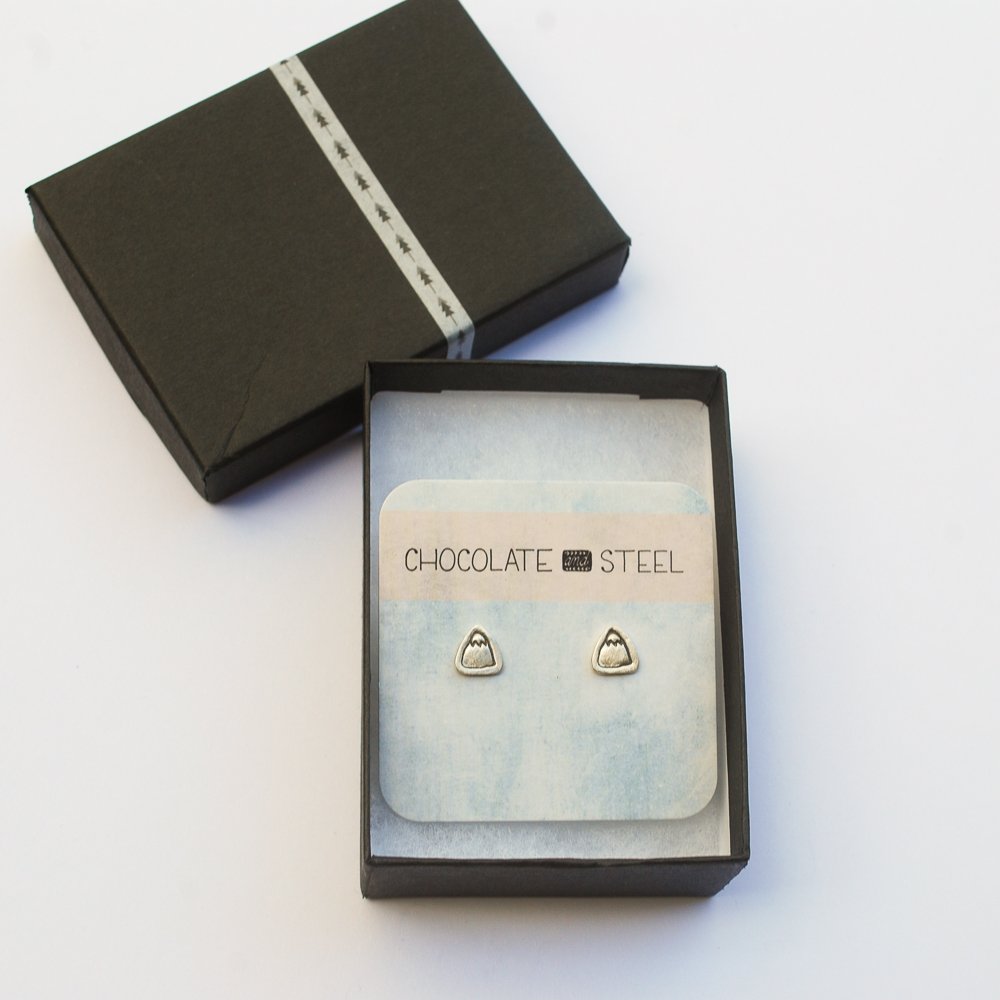 Snowy Mountain Studs
