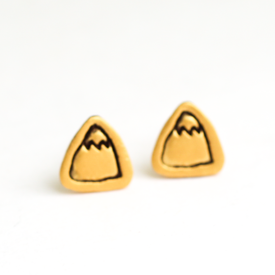 Snowy Mountain Studs