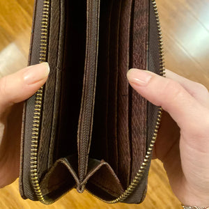 Just Enough Wallet