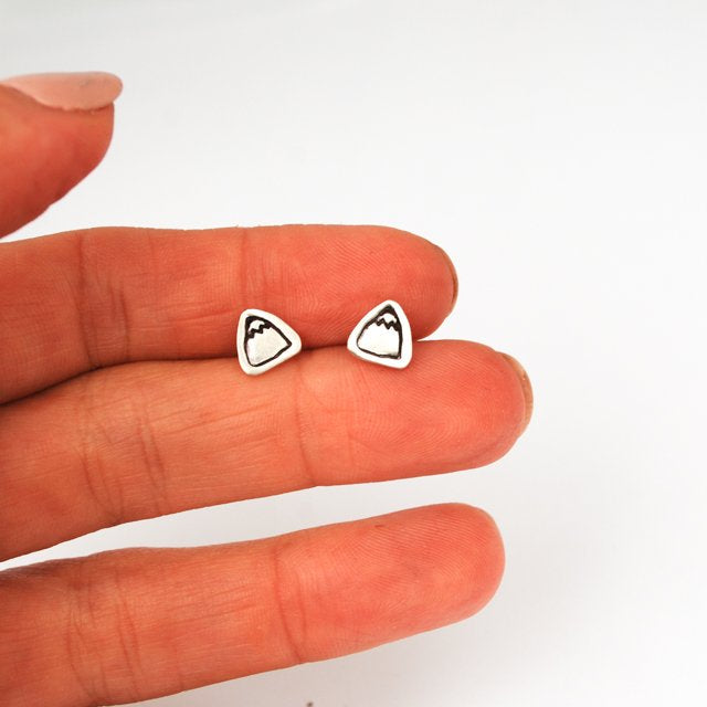 Snowy Mountain Studs